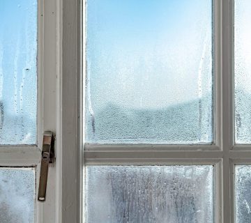 بخار زدگی شیشه پنجره دو جداره